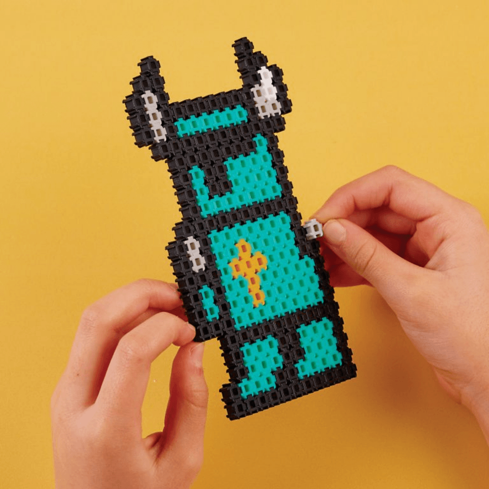 Character Options Simbrix Connect & Wow Game On Pack with 2500+ brix, 2D & 3D Pixel Arts and Crafts Construction Toy, Creative & Imaginative STEAM Building Toy for Boys & Girls Ages 5+